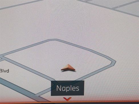 Certified 2025 BMW 330i Sedan w/ Convenience Package image 23