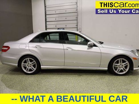 Used 2011 Mercedes-Benz E 550 4MATIC Sedan image 8