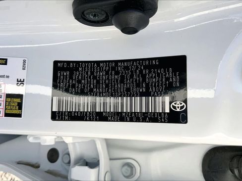 Used 2025 Toyota Corolla LE FWD image 34