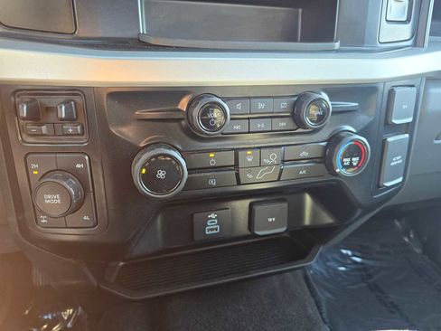 Used 2024 Ford F250 XLT w/ FX4 Off-Road Package image 28