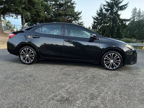 Used 2015 Toyota Corolla S FWD image 4