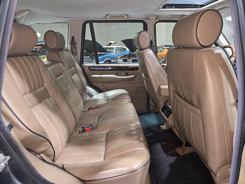 Used 2002 Land Rover Range Rover HSE AWD/4WD image 19