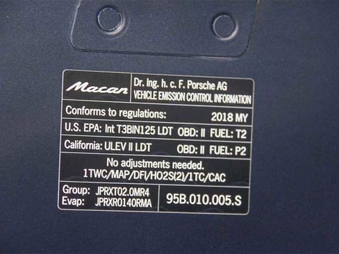 Used 2018 Porsche Macan image 27