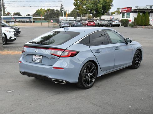 Used 2024 Honda Civic Sport Touring image 8