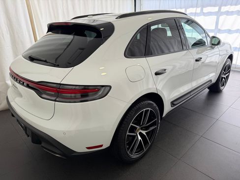 Used 2026 Porsche Macan AWD/4WD image 9