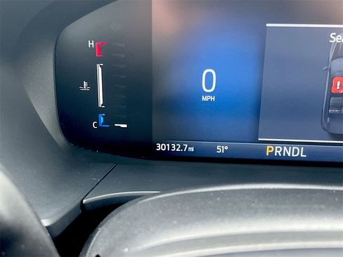 Used 2023 Ford Escape ST-Line image 12