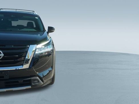 Used 2023 Nissan Pathfinder SL image 37