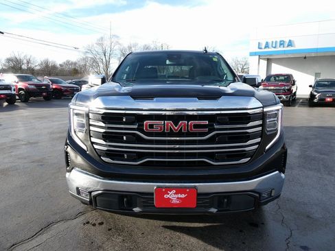 Used 2023 GMC Sierra 1500 SLT w/ SLT Premium Package image 10