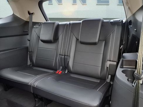 Used 2023 Volkswagen Atlas SE image 15