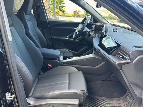 Used 2025 Audi Q5 Premium Plus w/ Premium Plus image 13