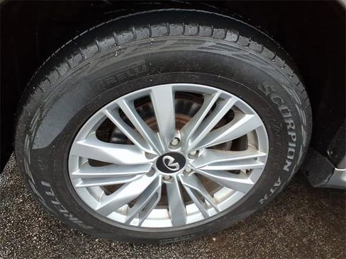 Used 2019 INFINITI QX80 Luxe w/ Proassist Package image 9