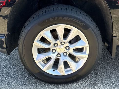 Used 2019 Chevrolet Silverado 1500 Custom image 10