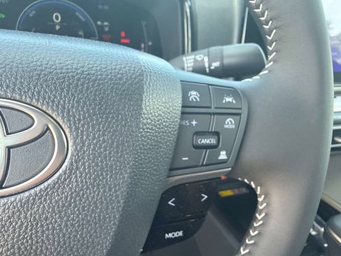 New 2026 Toyota Camry SE FWD image 25