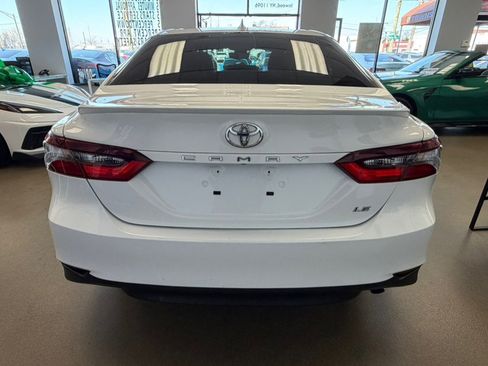 Used 2022 Toyota Camry LE image 12