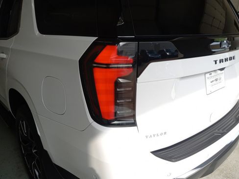 Used 2026 Chevrolet Tahoe LS w/ LPO, Dark Essentials Package AWD/4WD image 9