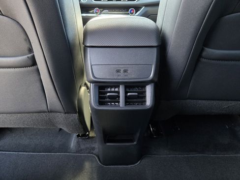 New 2026 Chevrolet Equinox LT w/ Convenience Package II image 10