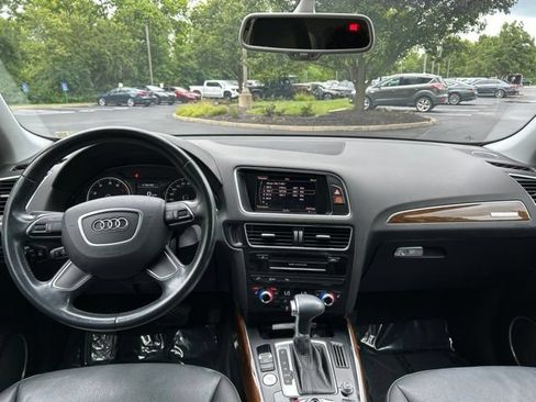 Used 2015 Audi Q5 2.0T Premium Plus w/ Technology Package AWD/4WD image 12