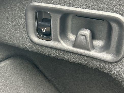 New 2026 Mercedes-Benz E 350 Sedan image 11