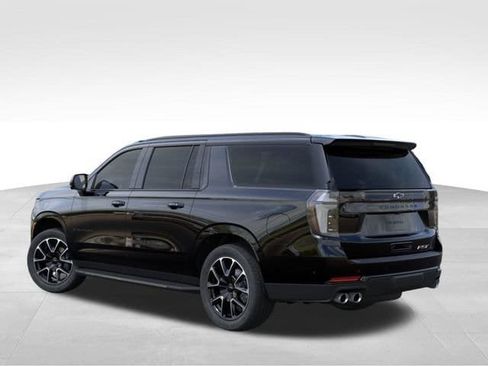 New 2026 Chevrolet Suburban RST AWD/4WD image 3