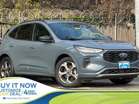 Used 2023 Ford Escape ST-Line image 1