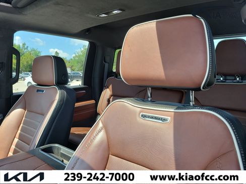Used 2024 GMC Sierra 2500 Denali Ultimate w/ Snow Plow Prep/Camper Package AWD/4WD image 22