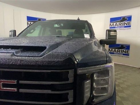 Used 2021 GMC Sierra 2500 AT4 image 5