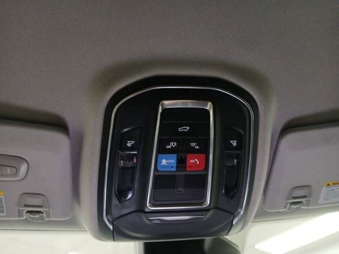 Used 2024 Jeep Grand Cherokee Limited image 11