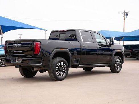 Used 2025 GMC Sierra 2500 Denali Ultimate AWD/4WD image 3