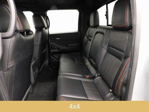 Used 2023 Nissan Frontier PRO-4X w/ Pro-4X Premium Package image 29
