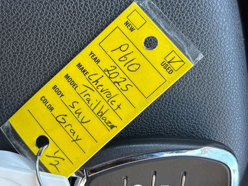 Used 2025 Chevrolet TrailBlazer LT image 24