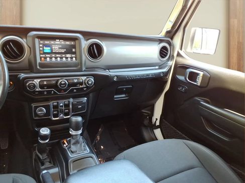Used 2022 Jeep Wrangler Unlimited Sport AWD/4WD image 24