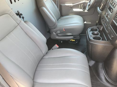Used 2023 Chevrolet Express 2500 Extended w/ Driver Convenience Package RWD image 13