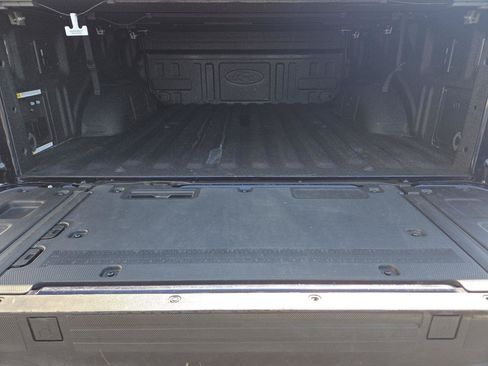 Used 2025 Ford F150 Platinum AWD/4WD image 19
