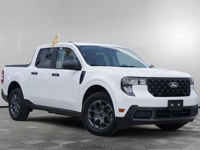Certified 2025 Ford Maverick XLT w/ Equipment Group 301A