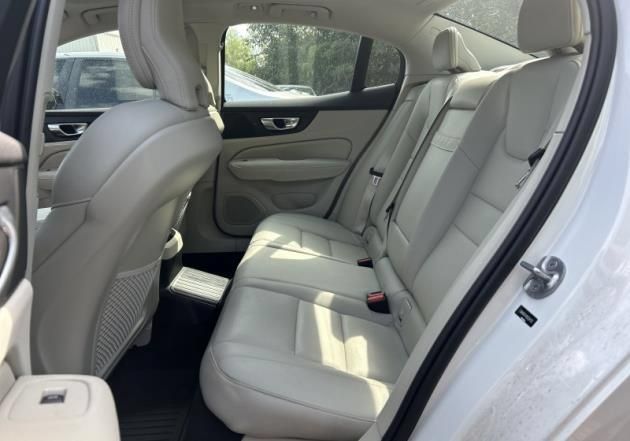 Used 2024 Volvo S60 T8 Core AWD/4WD image 7