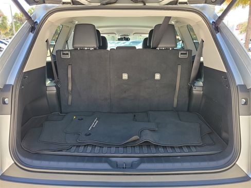 Used 2024 Toyota Grand Highlander XLE image 9