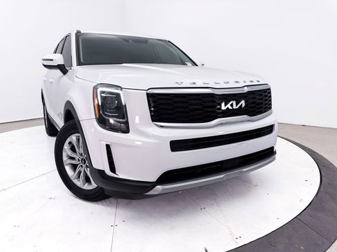 Used 2022 Kia Telluride LX FWD image 6