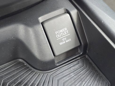Used 2017 Honda CR-V Touring image 10