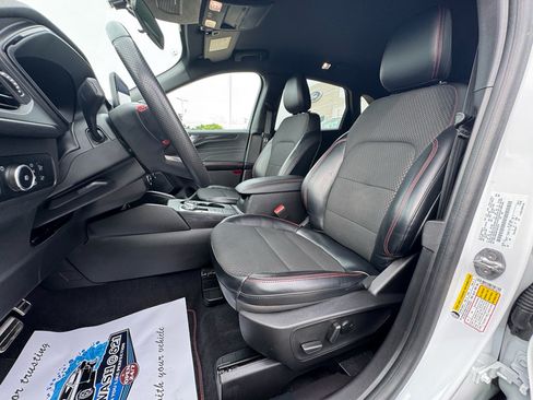 Used 2023 Ford Escape ST-Line Select w/ Class II Trailer Tow Package AWD/4WD image 29