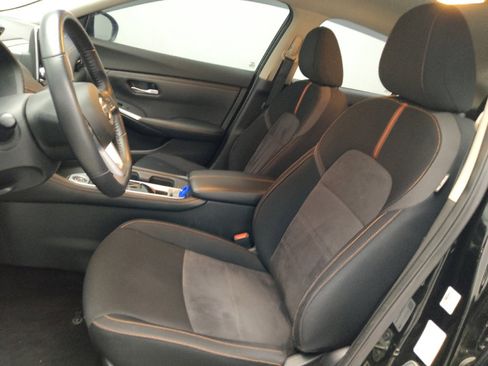 Used 2021 Nissan Sentra SR FWD image 17