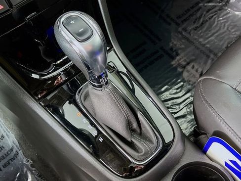 Used 2019 Buick Encore Essence image 15