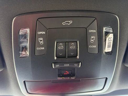 Certified 2026 Toyota Sienna XLE Woodland Edition AWD/4WD image 36