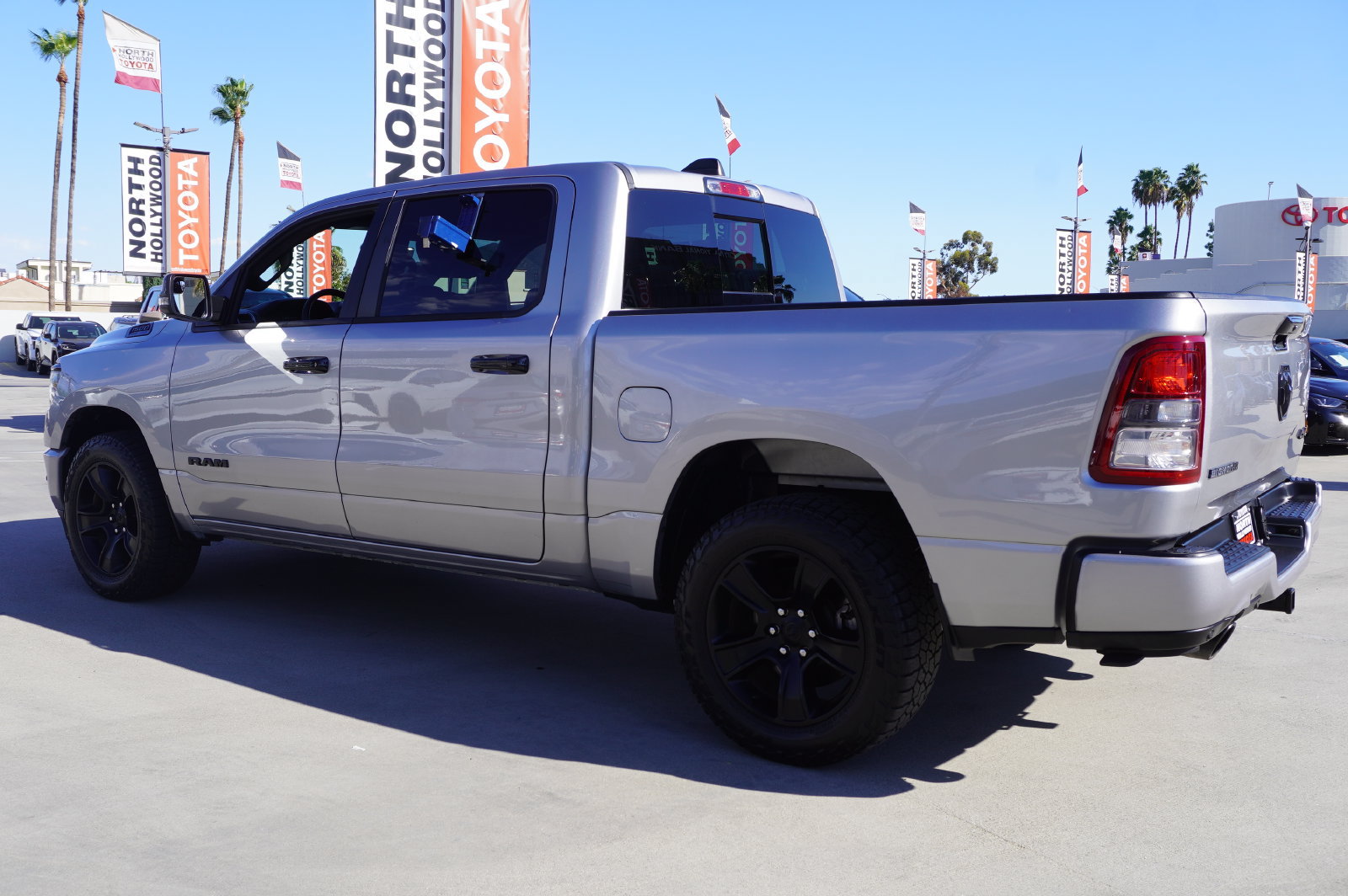 Used 2023 RAM 1500 Big Horn AWD/4WD image 5