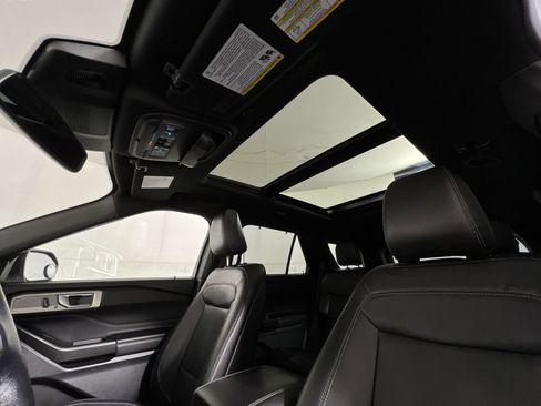 Used 2020 Ford Explorer Limited AWD/4WD image 24