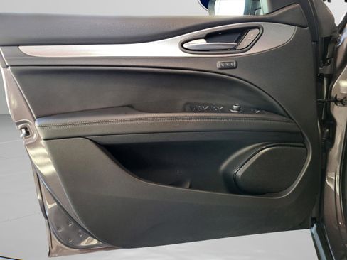 New 2025 Alfa Romeo Stelvio Sprint image 27