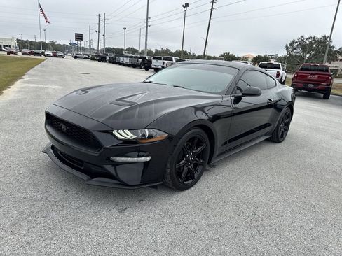 Used 2020 Ford Mustang Coupe w/ Black Accent Package image 4