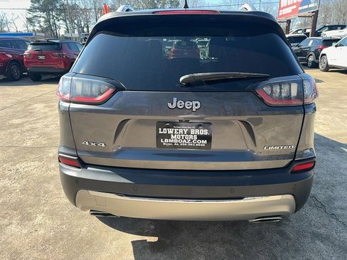 Used 2019 Jeep Cherokee Limited image 6