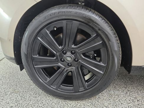 Used 2023 Land Rover Range Rover Autobiography AWD/4WD image 35
