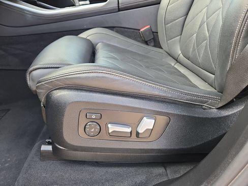 Used 2023 BMW X5 xDrive40i AWD/4WD image 17