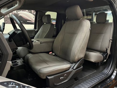 Used 2018 Ford F150 XLT w/ Equipment Group 301A Mid AWD/4WD image 34